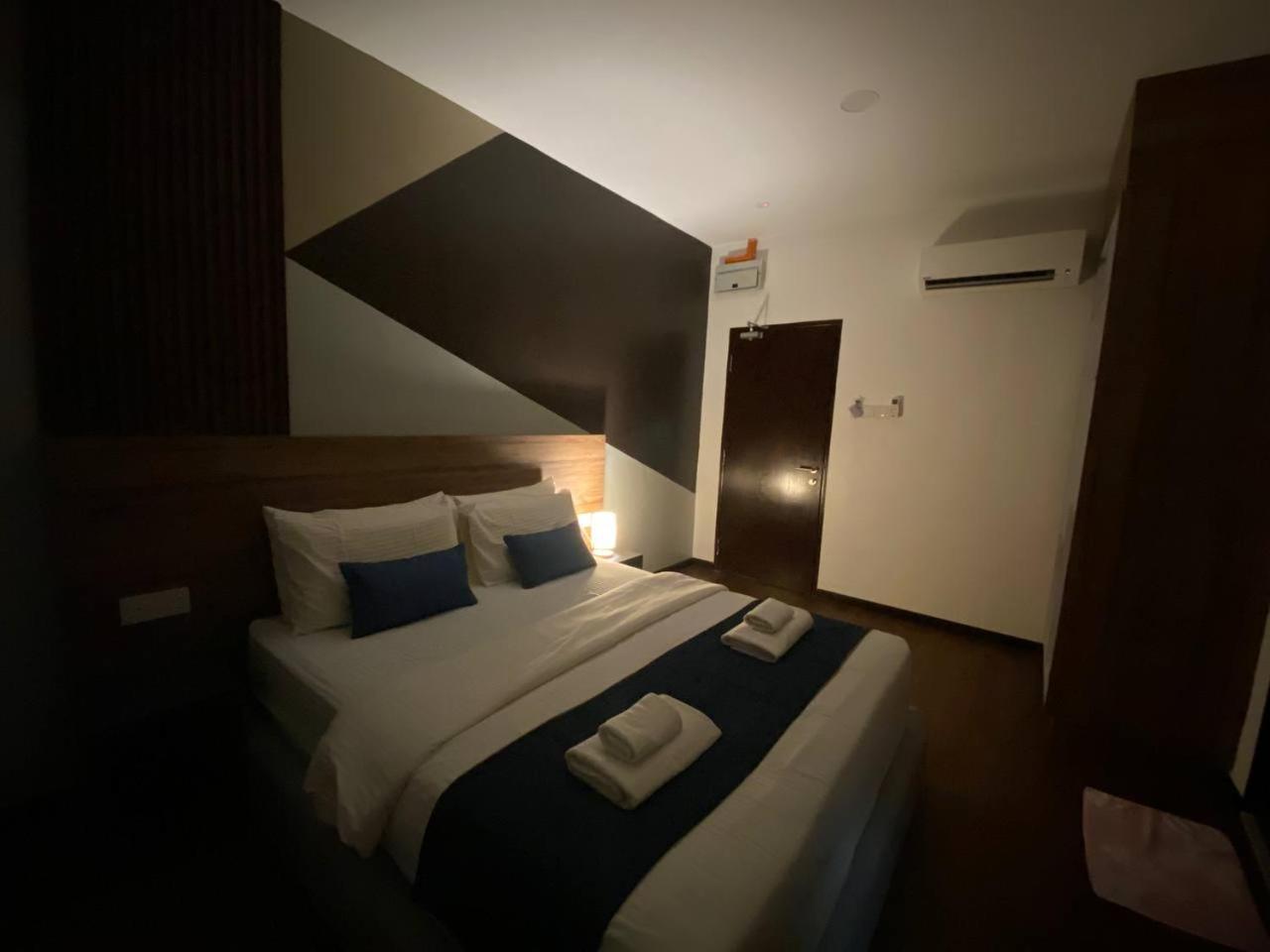 Assalam Hotel Кота-Бару Экстерьер фото